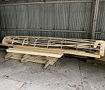 drewniany szkielet łodzi x 1, belka drewniana x 3