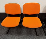 Krzesła ISO w ławkach x 8