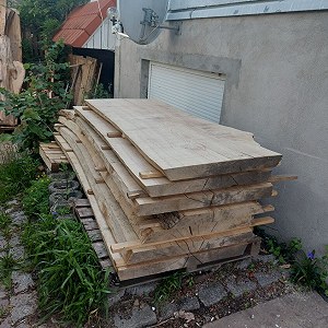 Holzbohlen