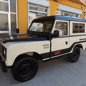 LAND ROVER SANTANA