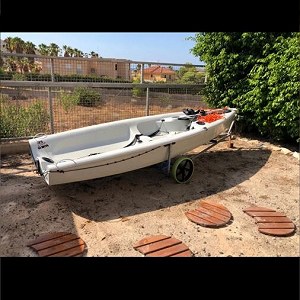 Barco de vela ligera con remolque 