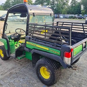 John Deere Gator