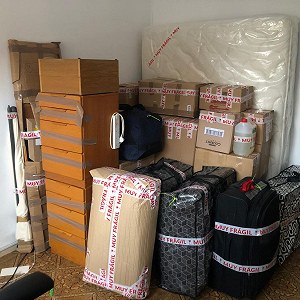 Cajas 11–20, Escritorio mediano x 1, Silla de oficina x 1, Colchón cama matrimonio x 1