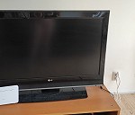 Large TV (40"+) x 1, Medium box x 1