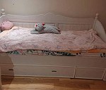 Łóżko drewniane pojedyncze 