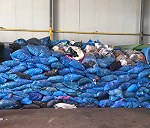 Abholung von 17 Tonnen Altkleidern in losen Säcken