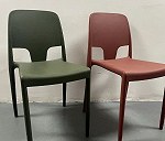 dwa lekkie krzesla x 2